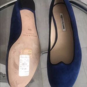Manolo Blanhik gorgeous blue suede baller flats